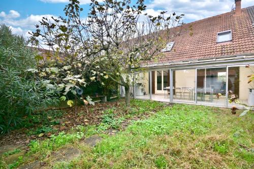 Accommodation in Vaulx-en-Velin