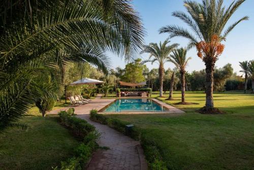 Exceptional villa on 10,000 meter square with heated pool