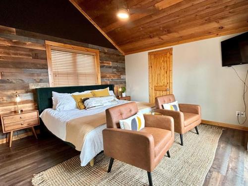 Panoramic Views-4 King Suites-Pool Table- Bunk Rm-PS5-HotTub in Gatlinburg, USA