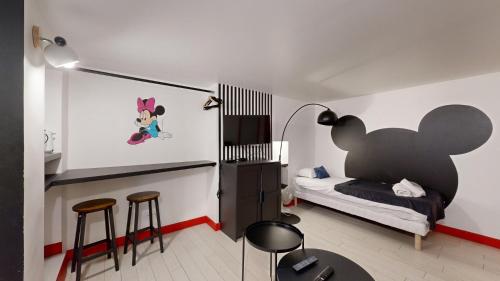 229 Suite Fantasyland - Superb apartment, Paris (photo 11)