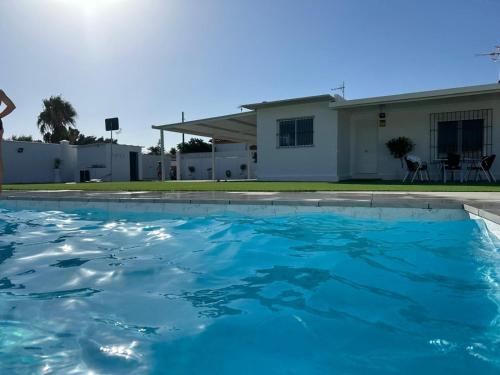 Chalet con piscina Sanlúcar de Barrameda Chalet con piscina Sanlúcar de Barrameda