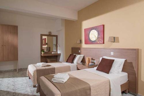 Lofos Apartments The 2-star Lofos Apartments offers comfort and convenience whether youre on business or holiday in Hersonissos. The hotel offers a high standard of service and amenities to suit the individual needs 