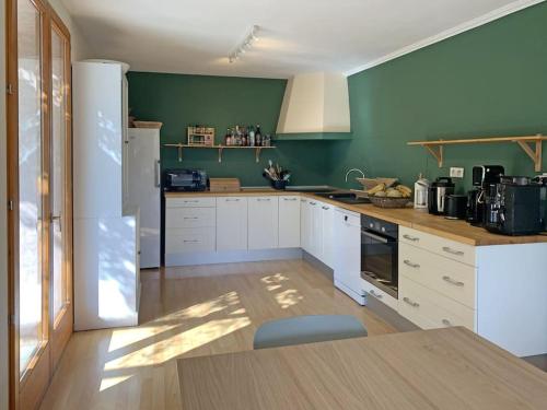 Maison pour familles ou groupes in Puy-Sanieres