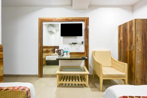 Hotel Shri Vinayak in City Centre at New Delhi Railway Station-By RCG Hotels – Delhi, NY