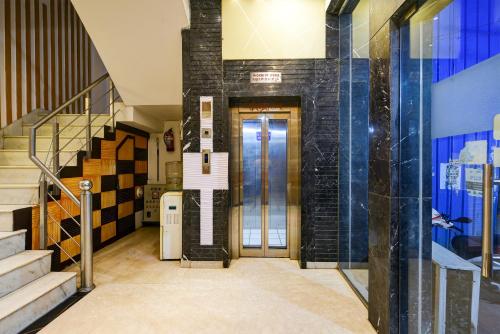Hotel Shri Vinayak in City Centre at New Delhi Railway Station-By RCG Hotels – Delhi, NY