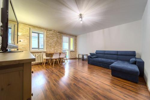 Wyspa Słodowa Apartment for 8 People by BookingHost, Breslau (Foto 8)