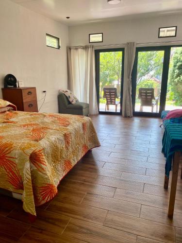 Peaceful Hideaway in Santa Cruz la Laguna