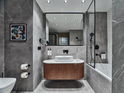 Holiday Inn Sofia an IHG Hotel - image 2