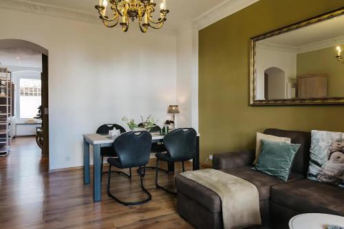 2 Zimmer Apartment Charlottchen 711m von Staatsoper im Schiller Theater entfernt