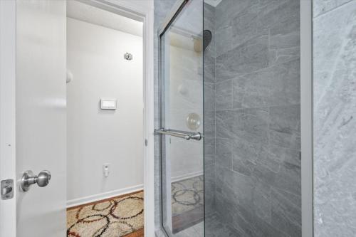 Spacious Alpharetta 3bedroom Home