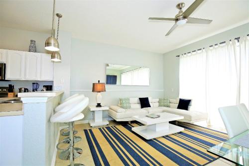 3BD/3BA Adventure Townhome | Resort Access in Orlando, USA