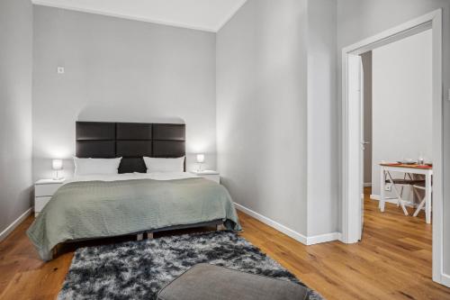One-Bedroom Apartment image 8