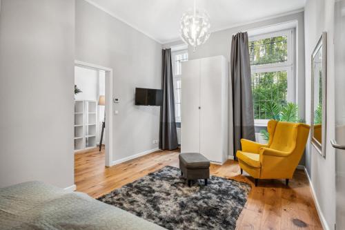 One-Bedroom Apartment image 3