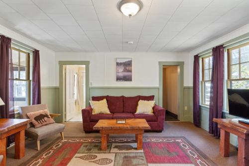 Moose Manor- Squam Waterfront - image 3