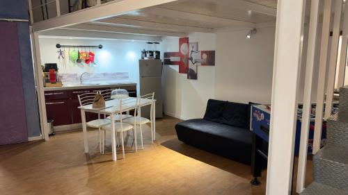 Small mezzanine apartment Colosseo, Rzym (zdjęcie 7)