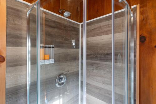 Loon Lodge - image 10