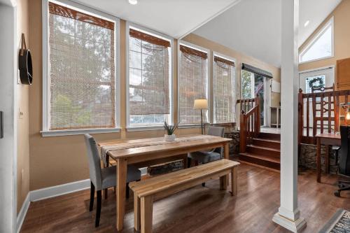 15 Mins to Chattanooga - Peaceful Farm Pool House in Chattanooga, USA