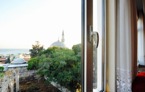 Ada Hotel Istanbul - image 2