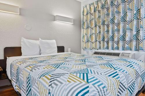 Motel 6-Ventura, CA - Beach in Ventura, USA