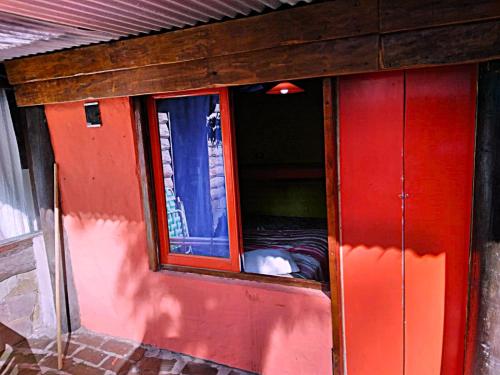Exterior view, Hostel Mi Lugar near Rotonda Aeropuerto Park