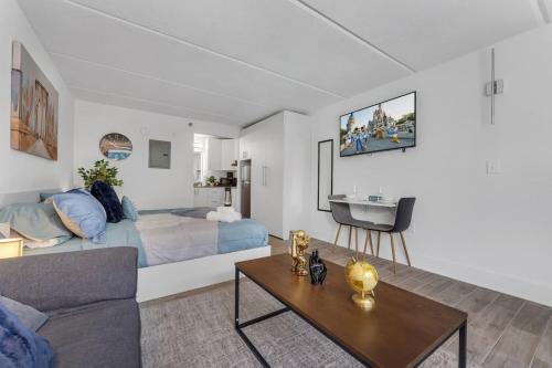 Cozy Studio 7 Mins to Disney World and Free Parking in Kissimmee, USA