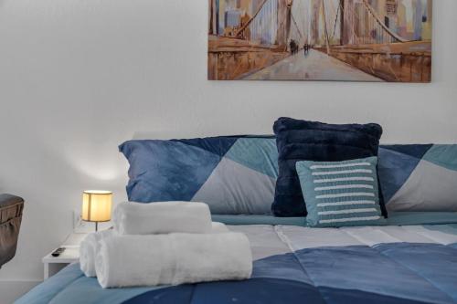 Cozy Studio 7 Mins to Disney World and Free Parking in Kissimmee, USA