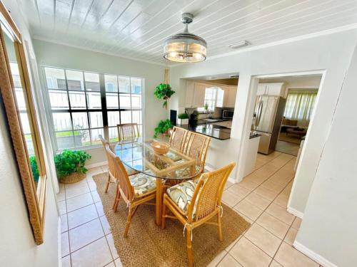 459 Cozy Getaway with fire pit in Tampa, USA