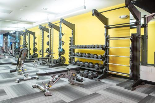 Flexhome East Side 1BR NO12 with Balcony Pool Gym