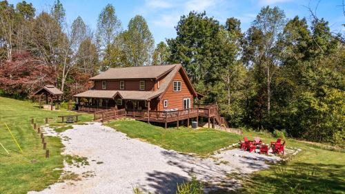 Alpine 8 Br Lodge - Hot Tub Fire Pit Ping Pong in Livingston (TN)