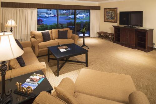 Beautiful Two Bedroom Condo with Access to Resort Amenities in Palm Harbor, USA