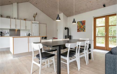 Kitchen, Pet Friendly Home In Hadsund With Sauna in Hadsund
