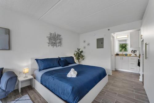 Dreamy Studio 8 min to Disney, Pool and Free Parking in Kissimmee, USA
