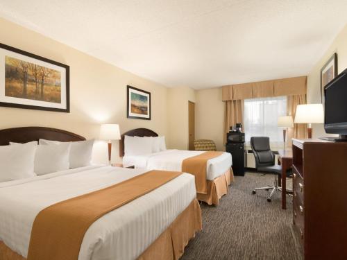 2 double beds