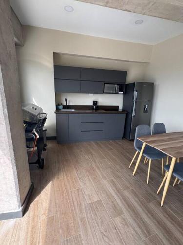 Apartamento 406 Poblado Cerca al CC El Tesoro, Medellín (fotografie 5)