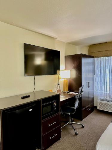 Sleep Inn & Suites Tulsa Central I-44 - image 13