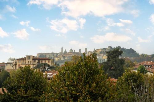 Borgo Palazzo - Vista Città Alta e Terrazza, Bergamo (fotografie 2)