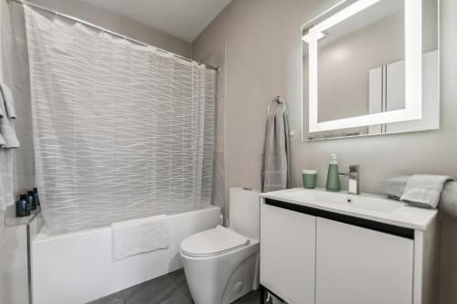Washington Lofts 109 Spacious 1 Bedroom 1 Bath in Albany, USA
