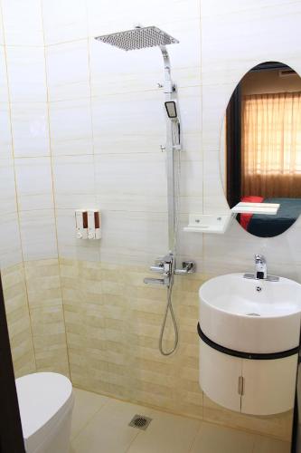 Well-appointed bathrooms