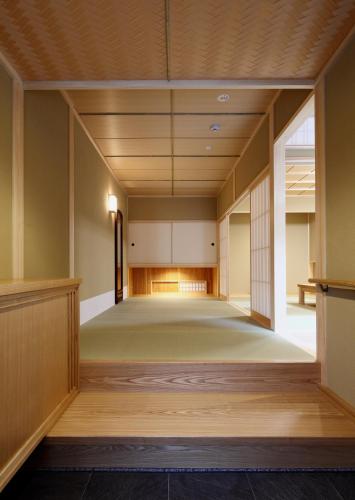 Kyoyado USAGI   -Small luxury hotel at NIJO Kyoto- - 출입구