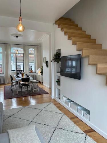 Beautiful 2 bedroom duplex in le Châtelain - Tap to explore photos