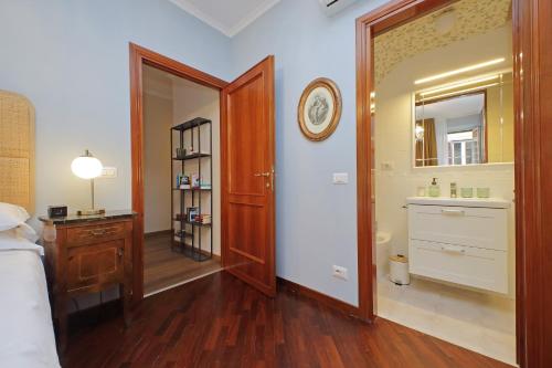 La Petite Urbana Apartment, Rome (photo 6)