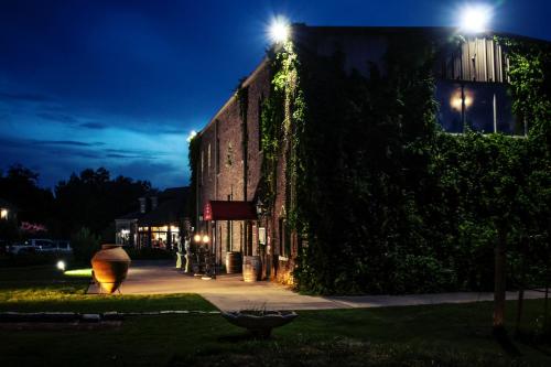 The Villa Bed and Breakfast in Bryan, USA