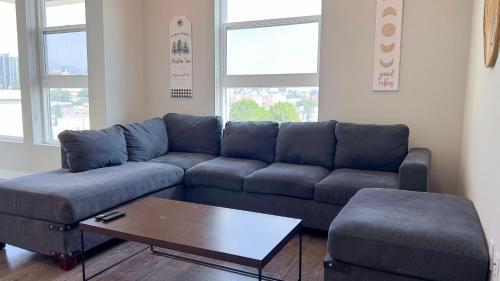 Cental Hollywood 2Bedroom with Pool&Gym in Los Angeles, USA