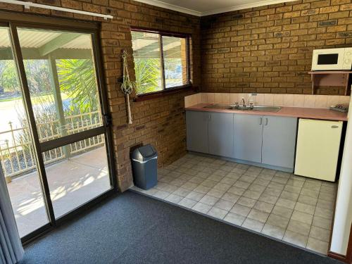 Konyha, Tooleybuc Motel in Tooleybuc