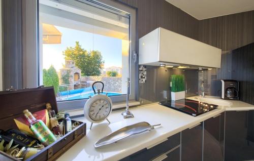 Two-Bedroom Holiday Home image 9