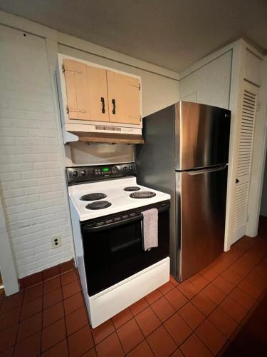 홀리요크 (MA) Holyoke House Oasis - Fast Wifi, Spacious, Quiet Neighborhood 4성급 싱글룸 레스토랑