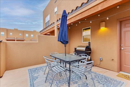 Pool and Hot Tub King Suite in Moab, USA
