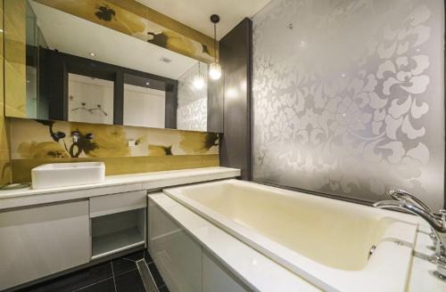 Amare Hotel in Yeonsu-gu