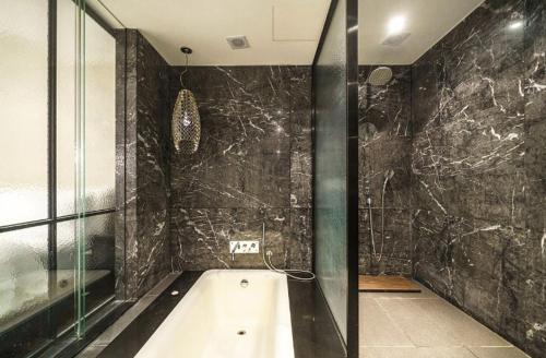 Amare Hotel in Yeonsu-gu