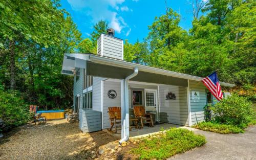 Black Bear Getaway in Gatlinburg, USA